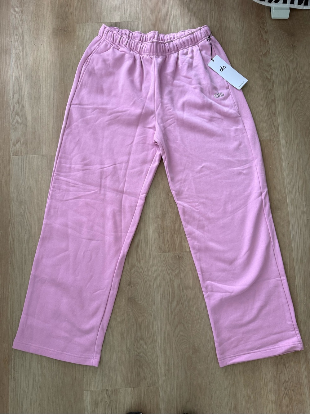 NWT ALO Yoga Accolade Straight Leg Sweatpant size L